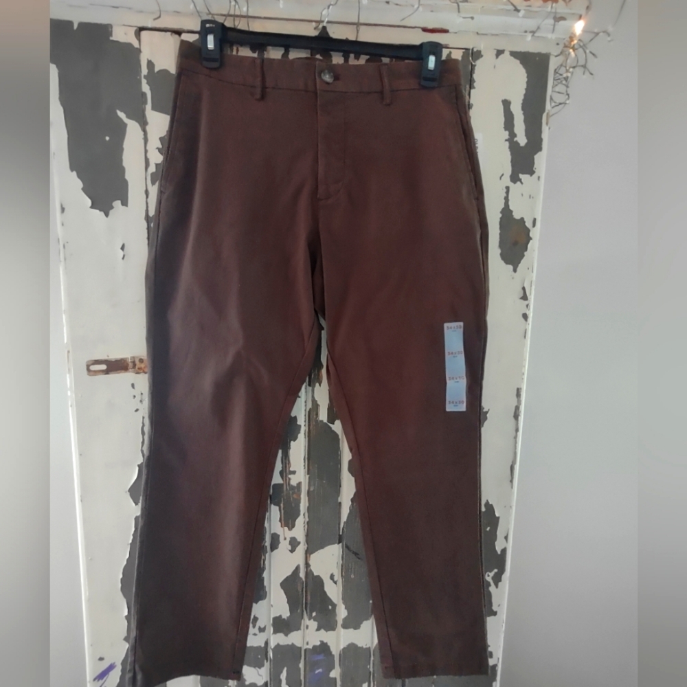 34X30 SLIM WITH BUILT-IN-FLEX NWT $44.99 BY OLD NAVY